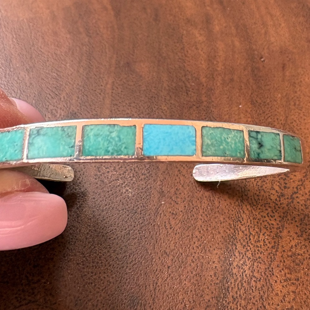Old Navajo Turquoise Inlay Coin Silver Cuff Bracelet - Green Blue - Picture 11 of 15